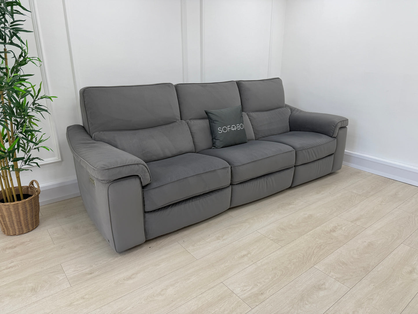 Natuzzi Rock 4 Seater Power Recliner Sofa In Grey Velvet