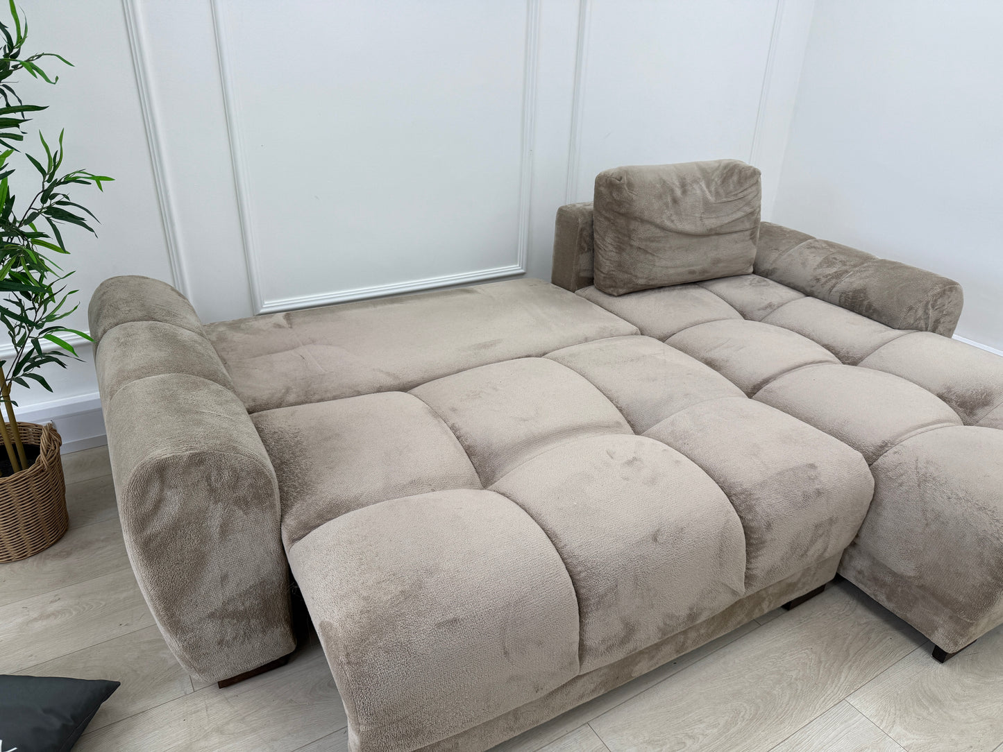 Azzuro Corner Sofa Bed In Beige
