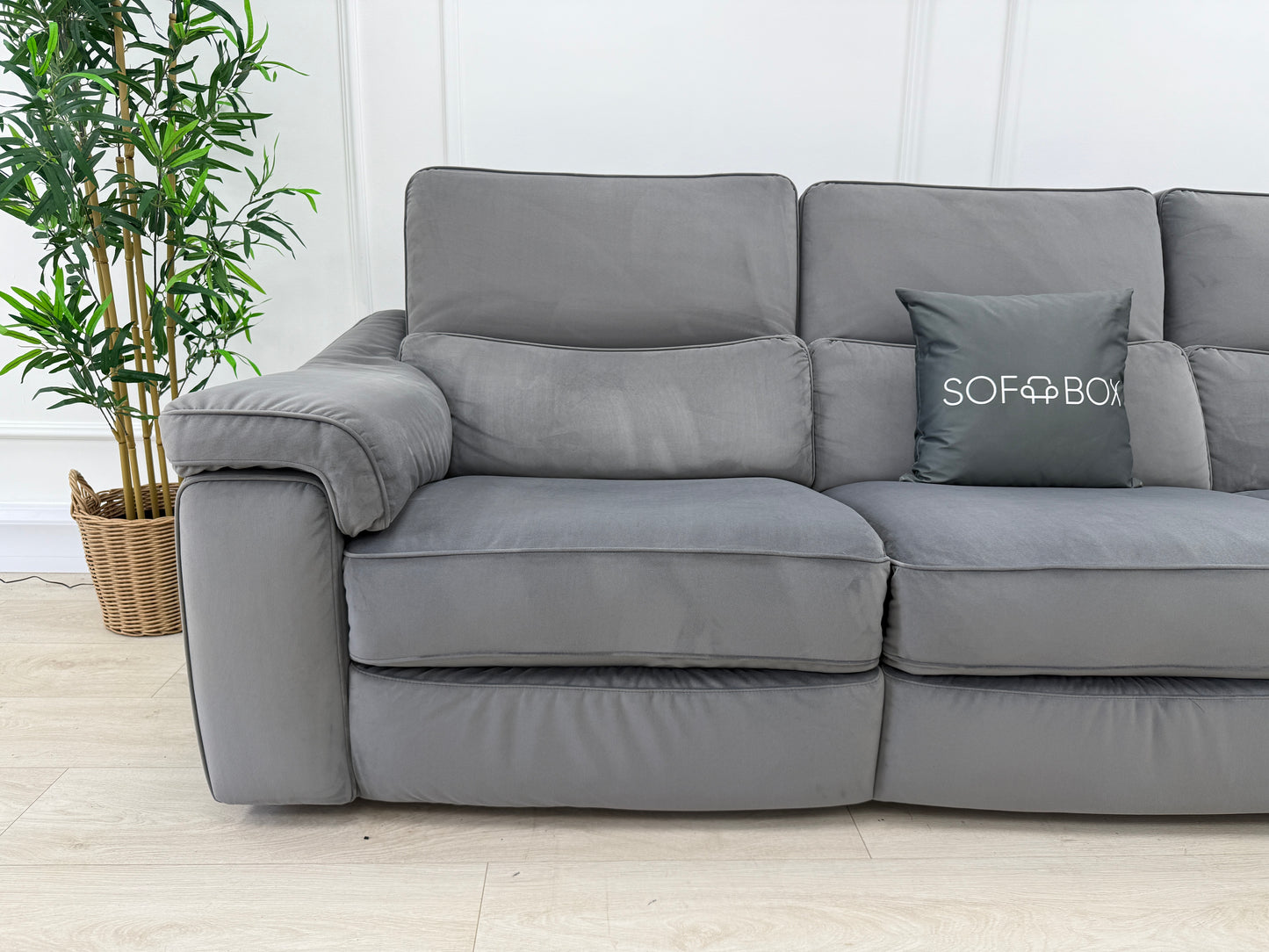 Natuzzi Rock 4 Seater Power Recliner Sofa In Grey Velvet
