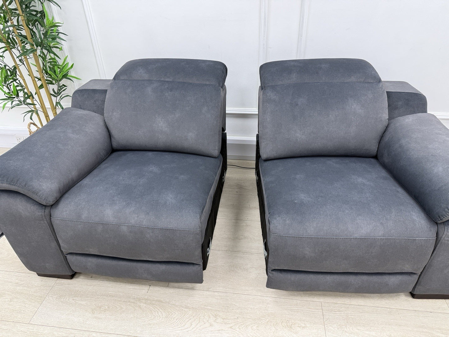 La-Z-Boy Austin 2 Seater Power Recliner Sofa In Flecked Charcoal Fabric