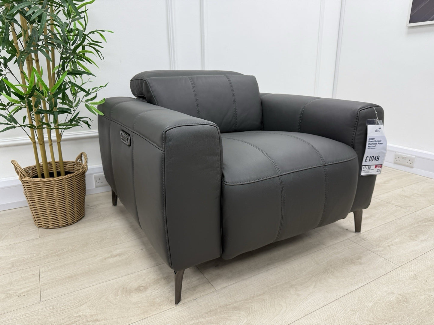 DFS Jagger Power Recliner Chair with Power Headrest