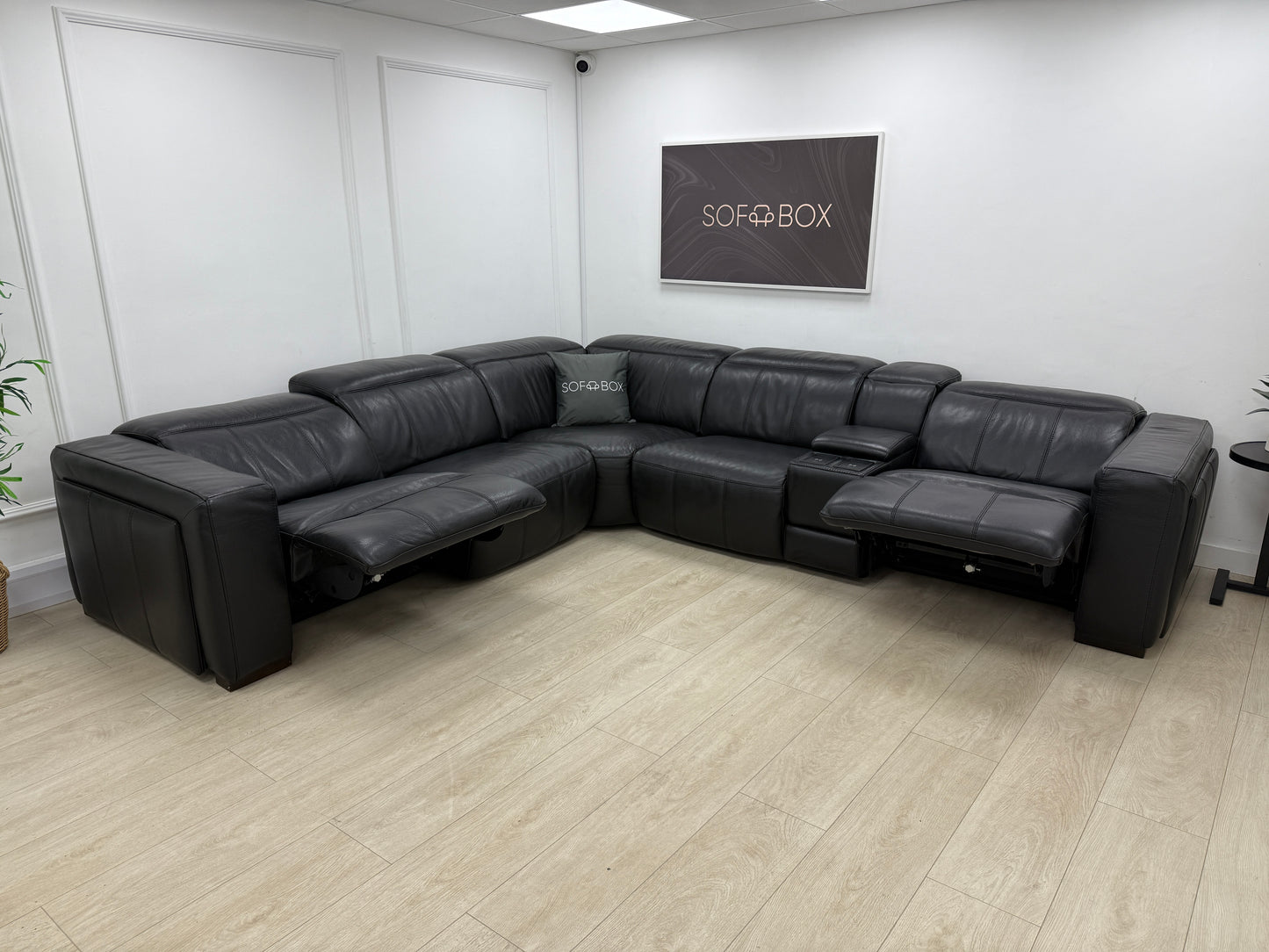 DFS Crusade Heated Power Recliner Corner Sofa In Black Leather