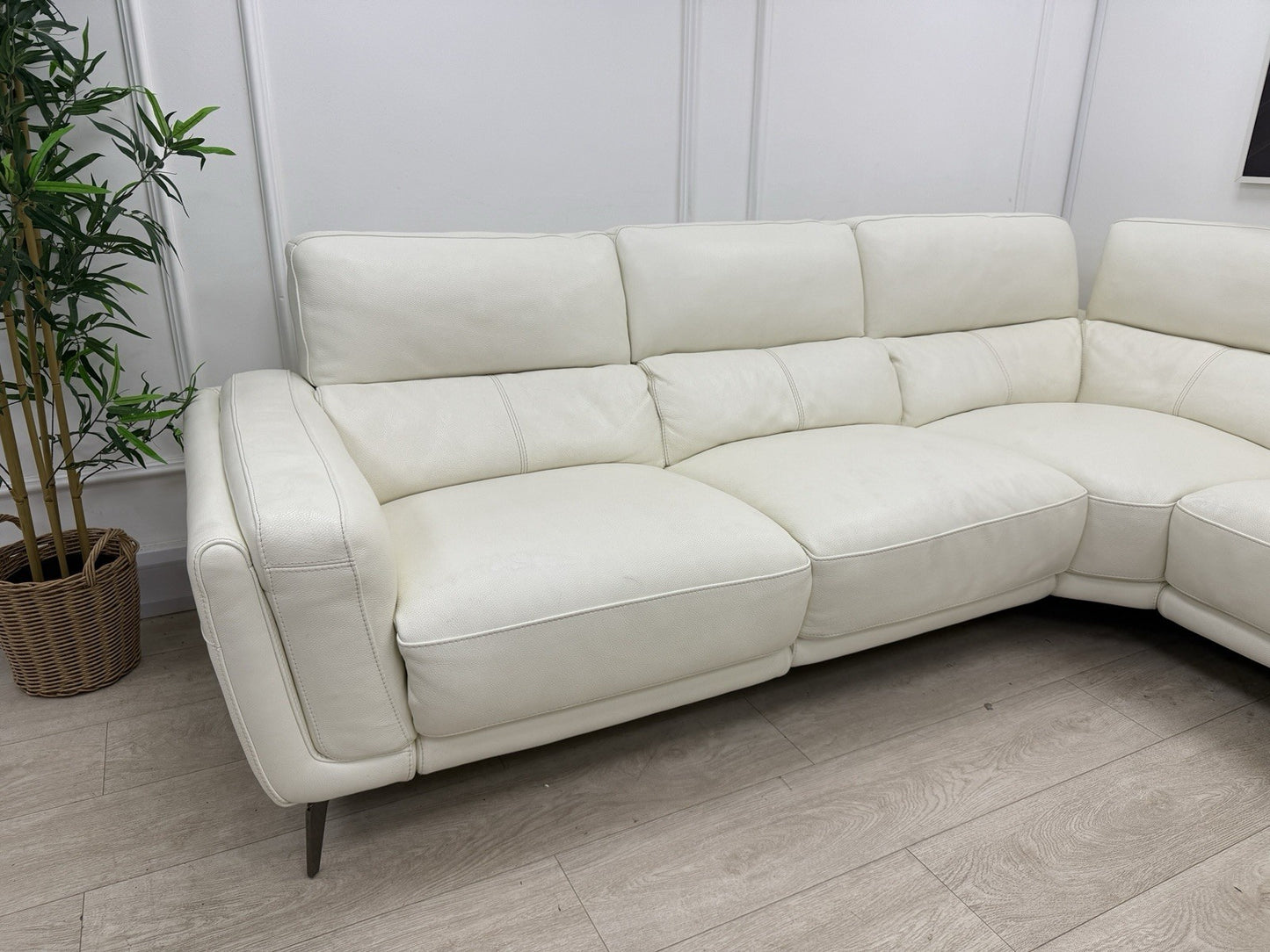 DFS San Antonio Power Recliner Corner Sofa In Snow Leather