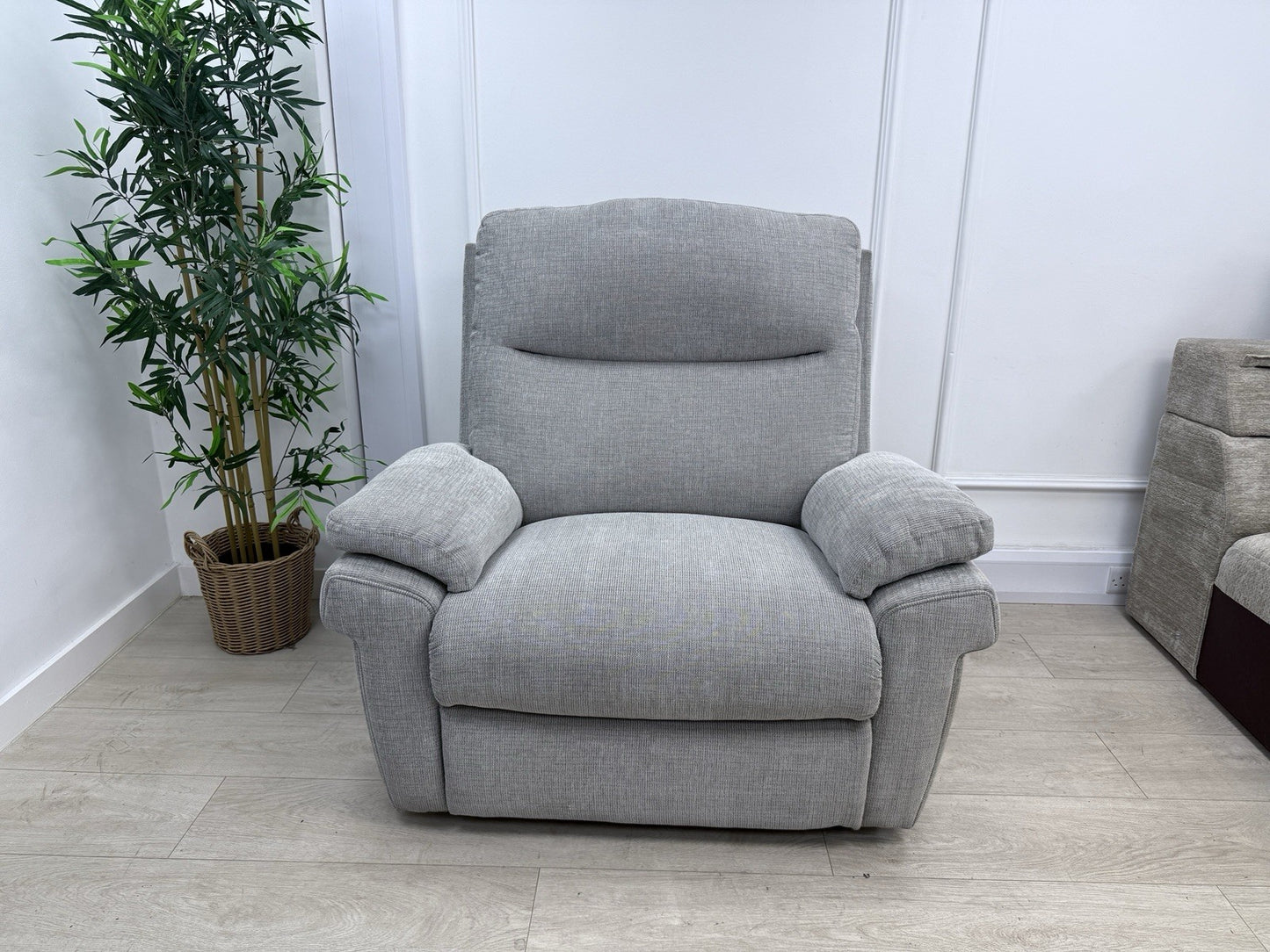 La-Z-Boy New Tamla Power Recliner Chair In Grey Fabric