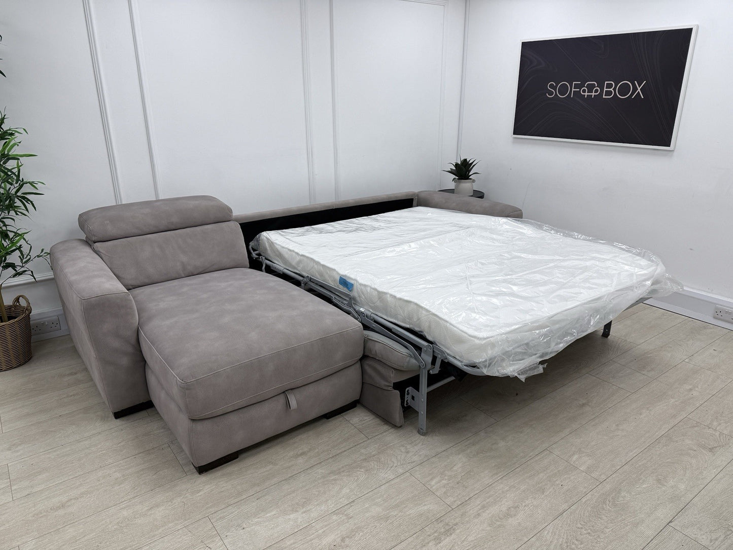 Sofology Metropolitan Fabric 4 Seater Chaise Sofa Bed with Storage