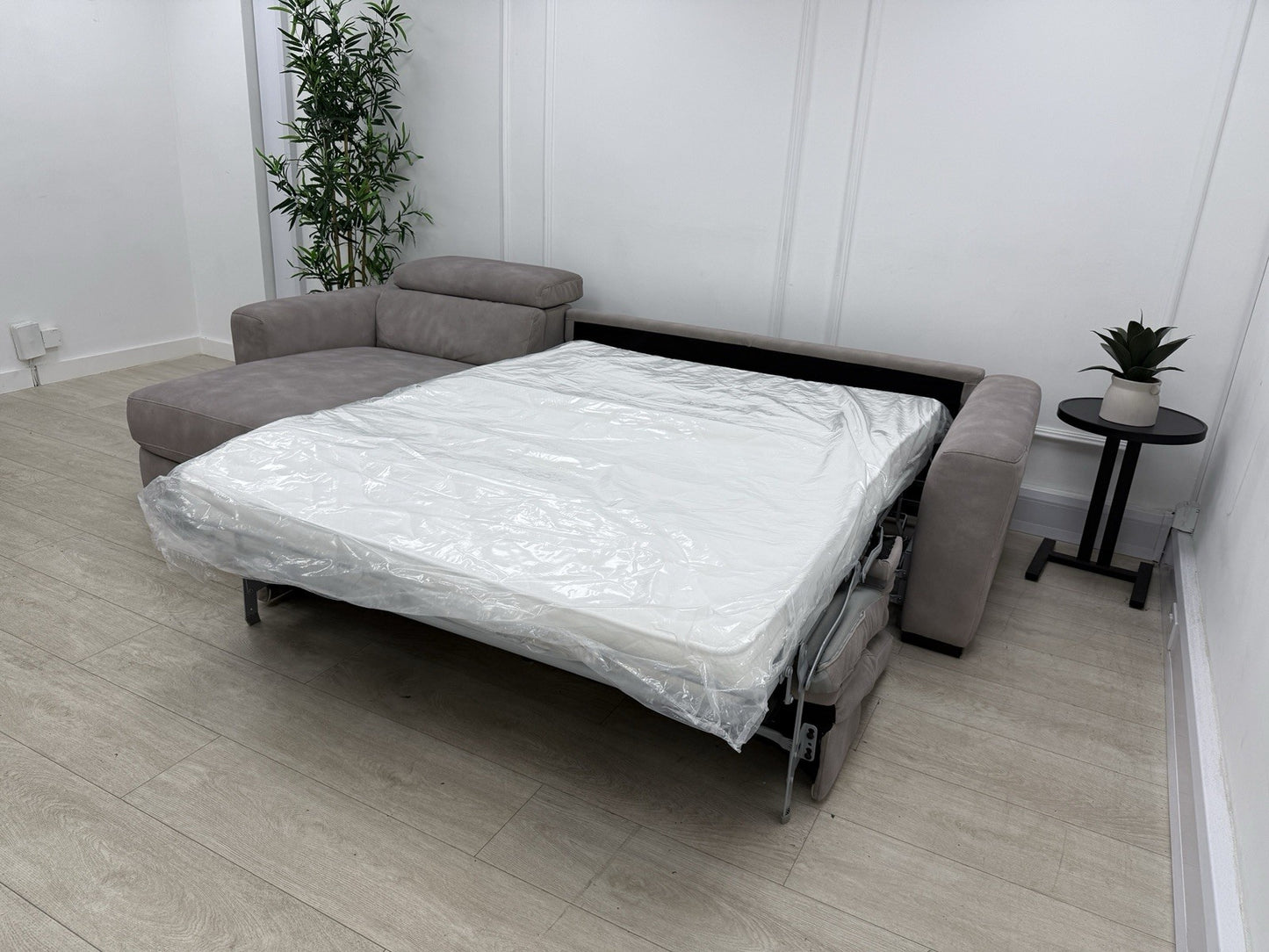 Sofology Metropolitan Fabric 4 Seater Chaise Sofa Bed with Storage