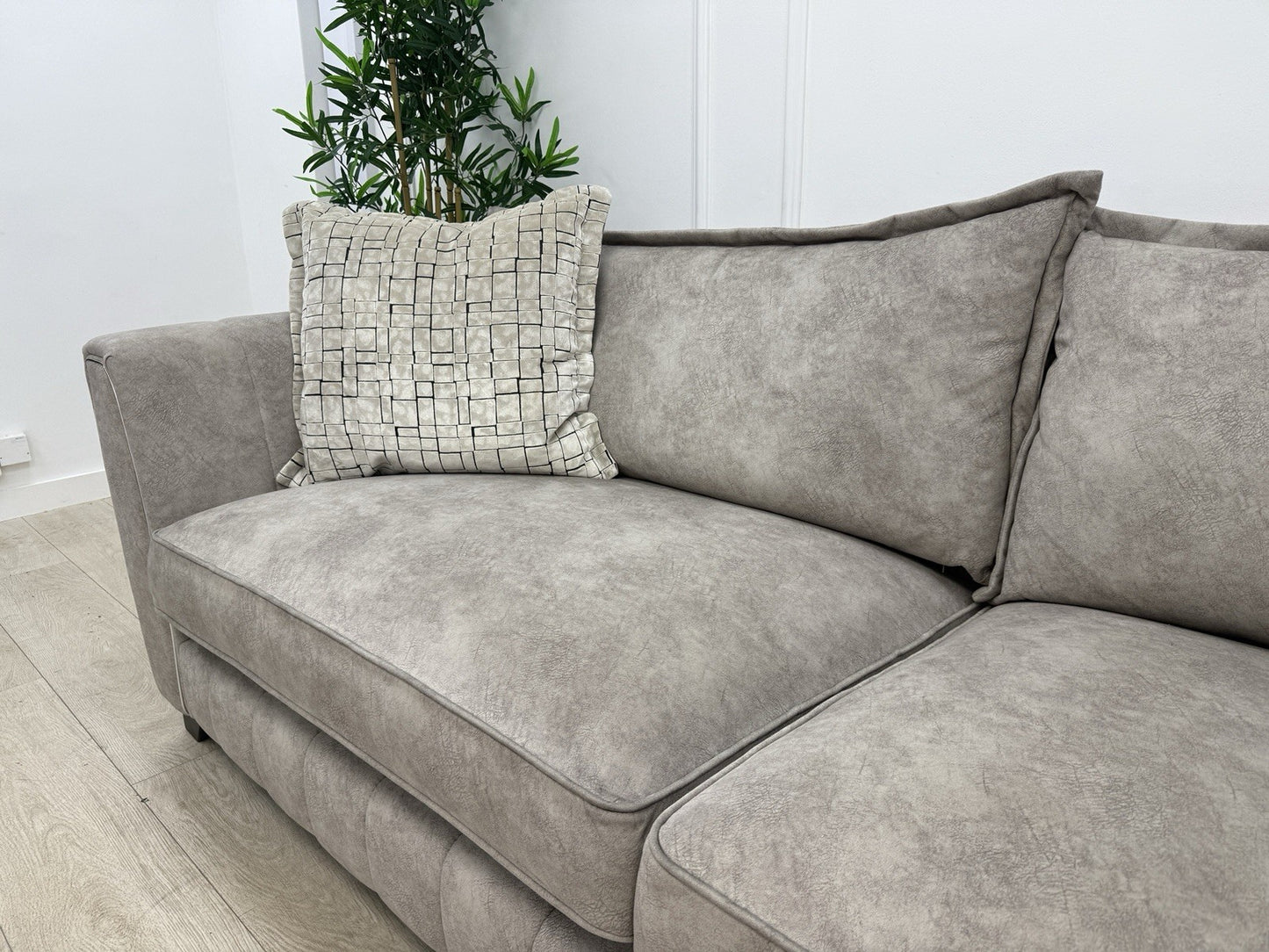 DFS Cherished Grande 4 Seater Sofa In Oatmeal Combination