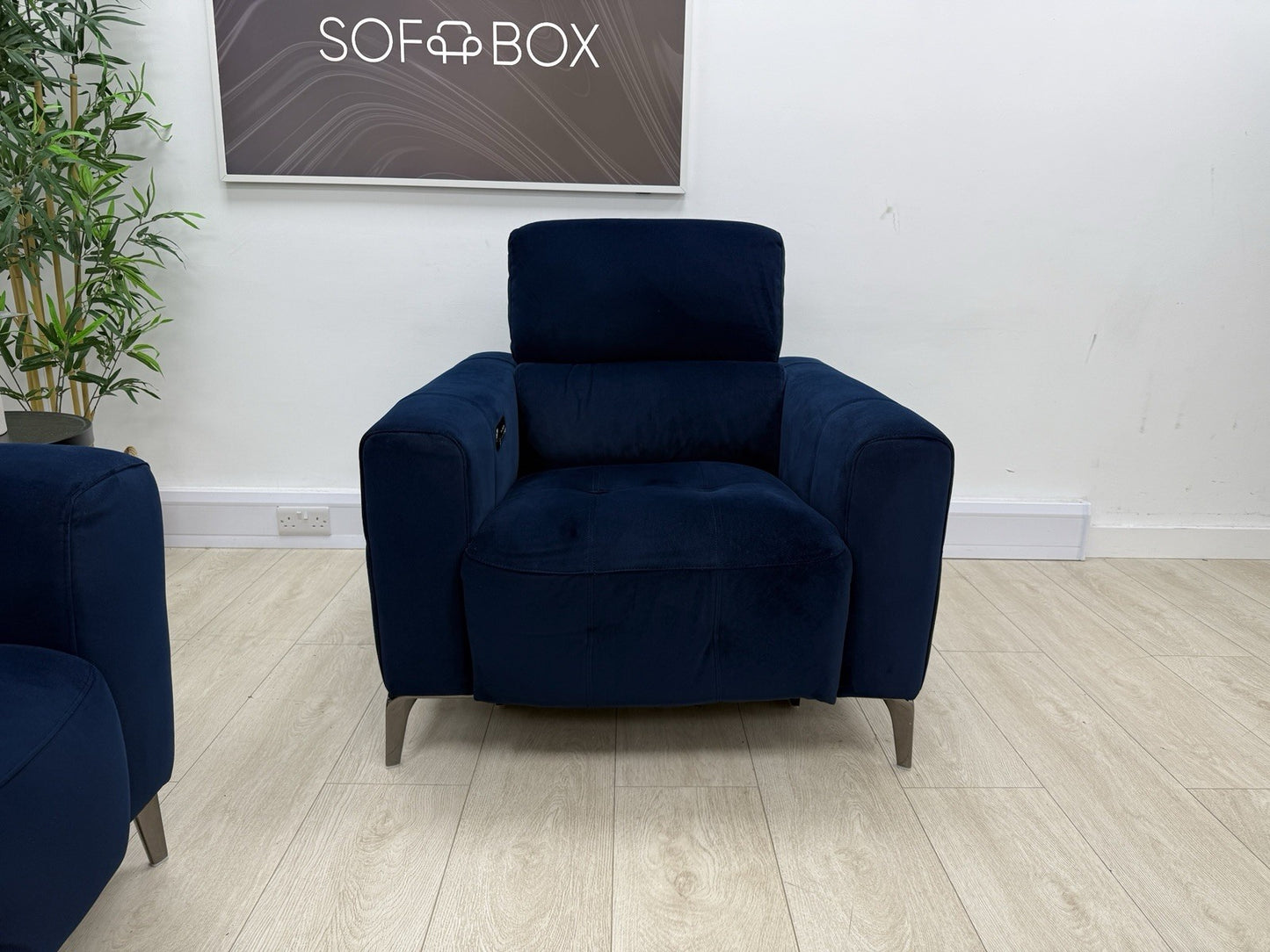 Furniture Village New York Power Recliner 3 Seater & Chair Set In Navy Velvet