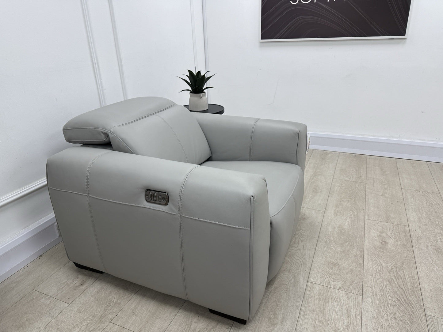 DFS Lauder Power Recliner Chair Memory In Grey Mist Borelli Leather