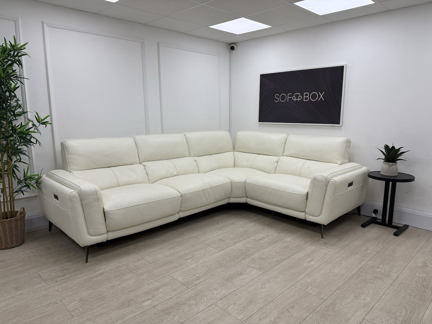 DFS San Antonio Power Recliner Corner Sofa In Snow Leather