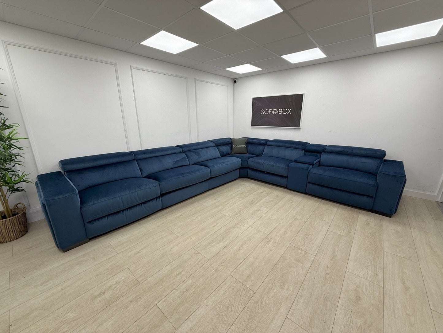 DFS Wander Velvet Power Recliner 3 Corner Sofa Bed 2 In Navy Blue