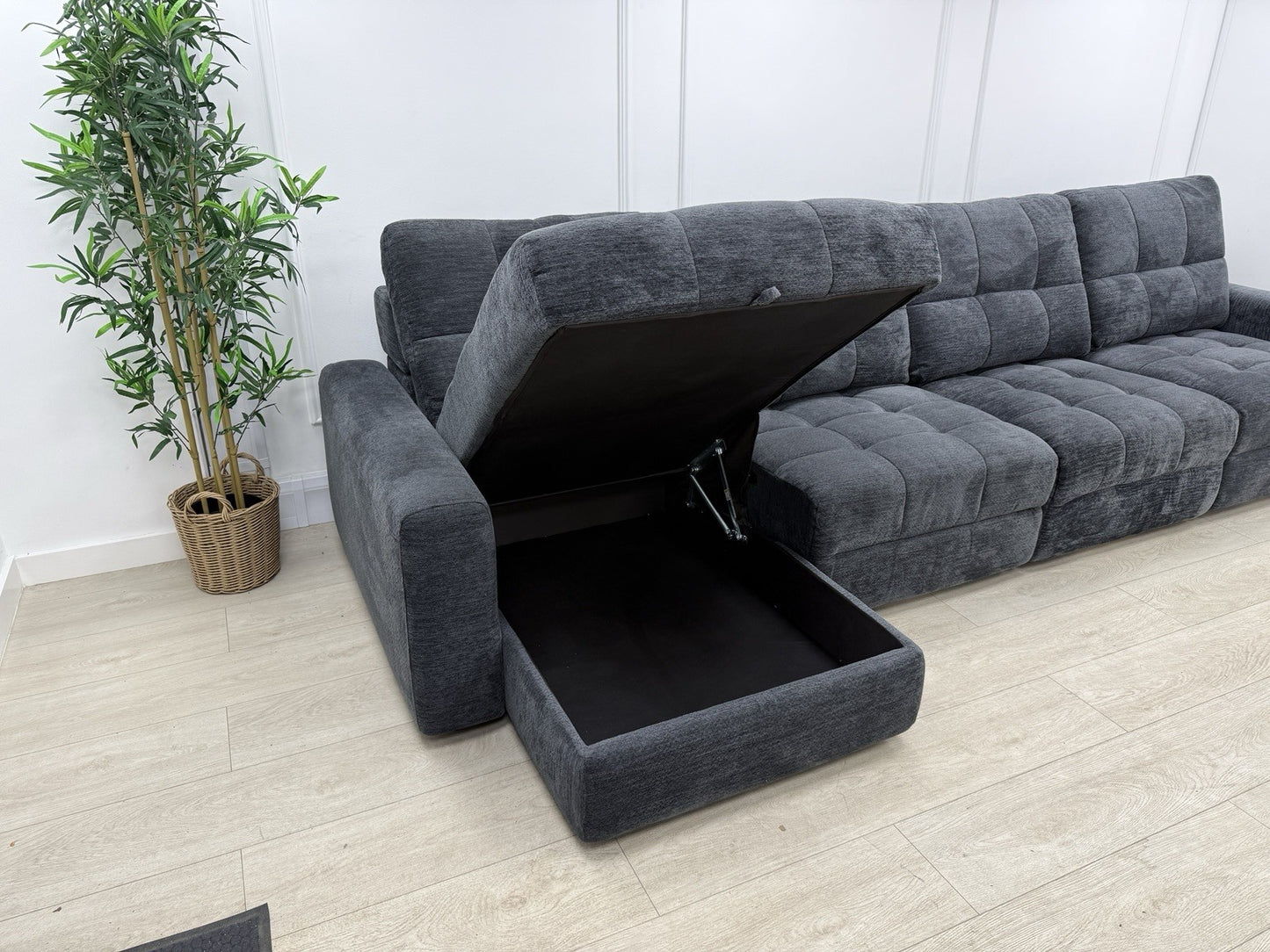 DFS Steller XL Power Chaise Recliner Sofa In Nuova Black Fabric