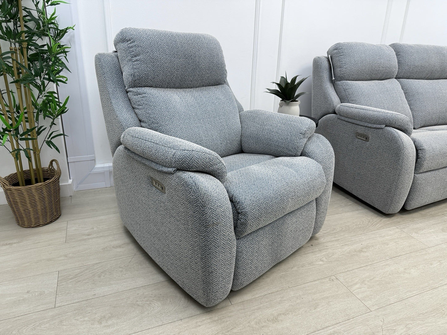 G Plan Kingsbury 3 Seater Curved Sofa & Chair Set Recliner/Lumbar/Headrest