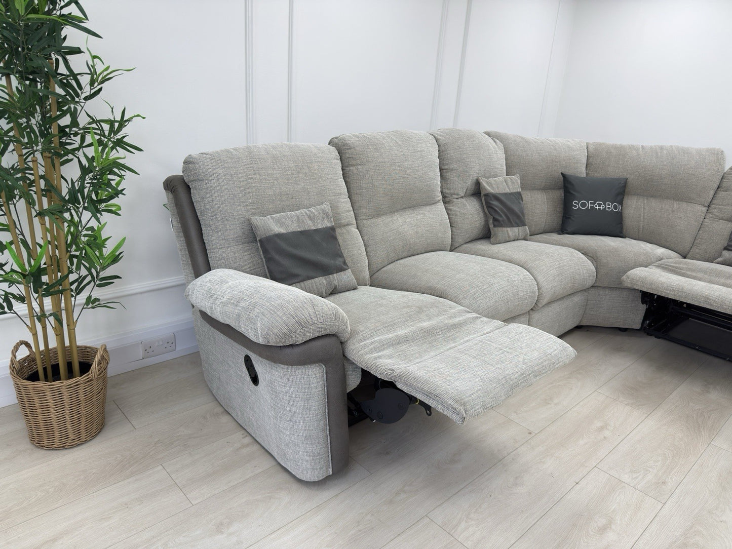 La-Z-Boy Recliner Corner Sofa In Grey