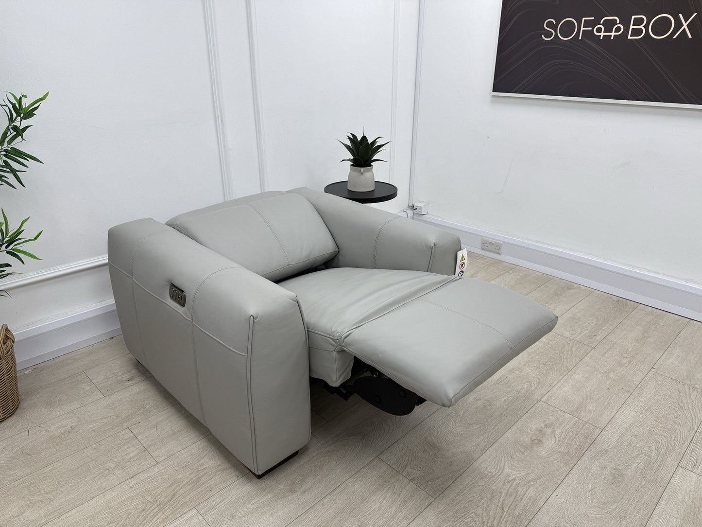 DFS Lauder Power Recliner Chair Memory In Grey Mist Borelli Leather