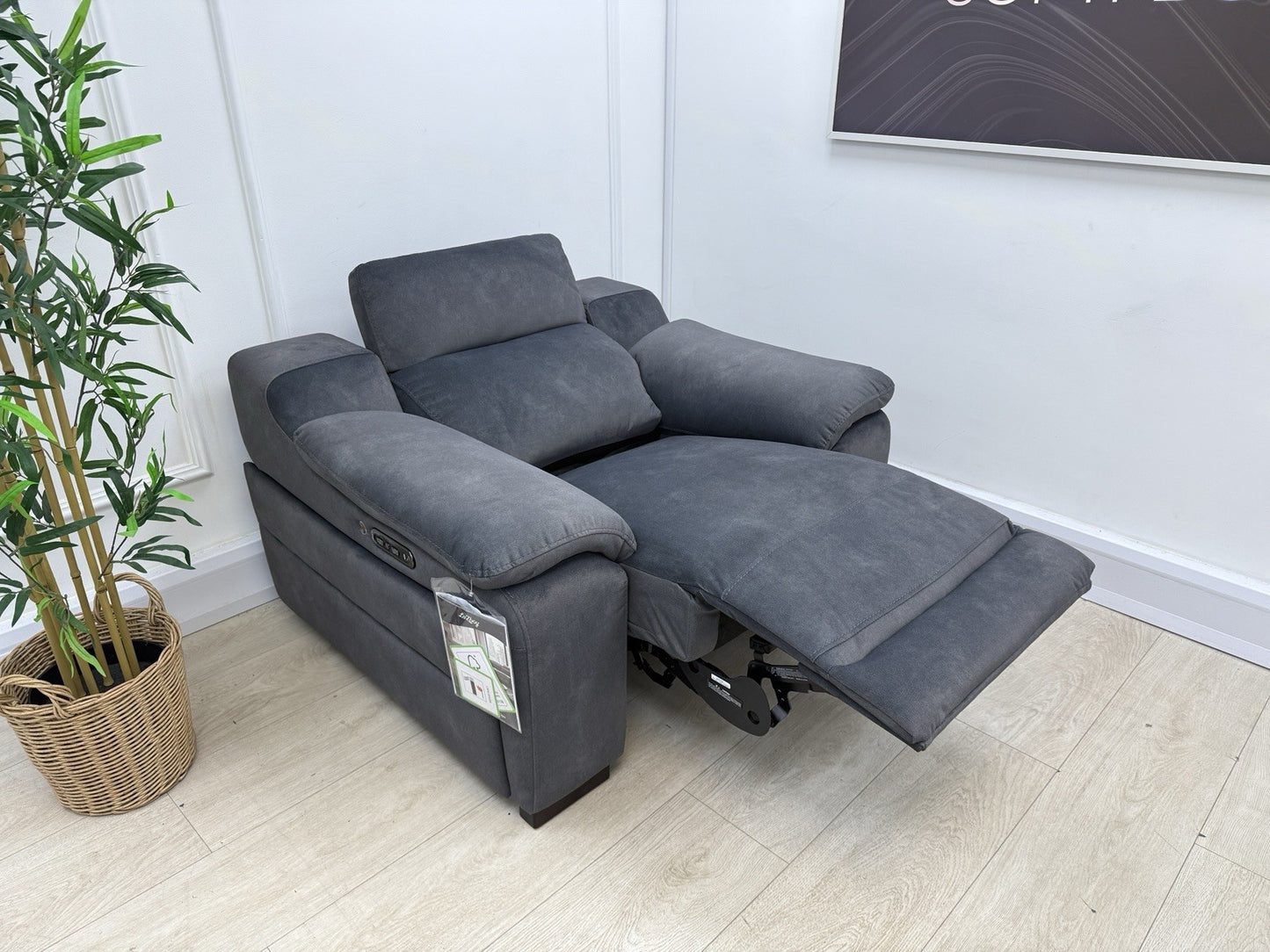 La-Z-Boy Austin Power Recliner Armchair with Power Head Tilt & Heated Seats