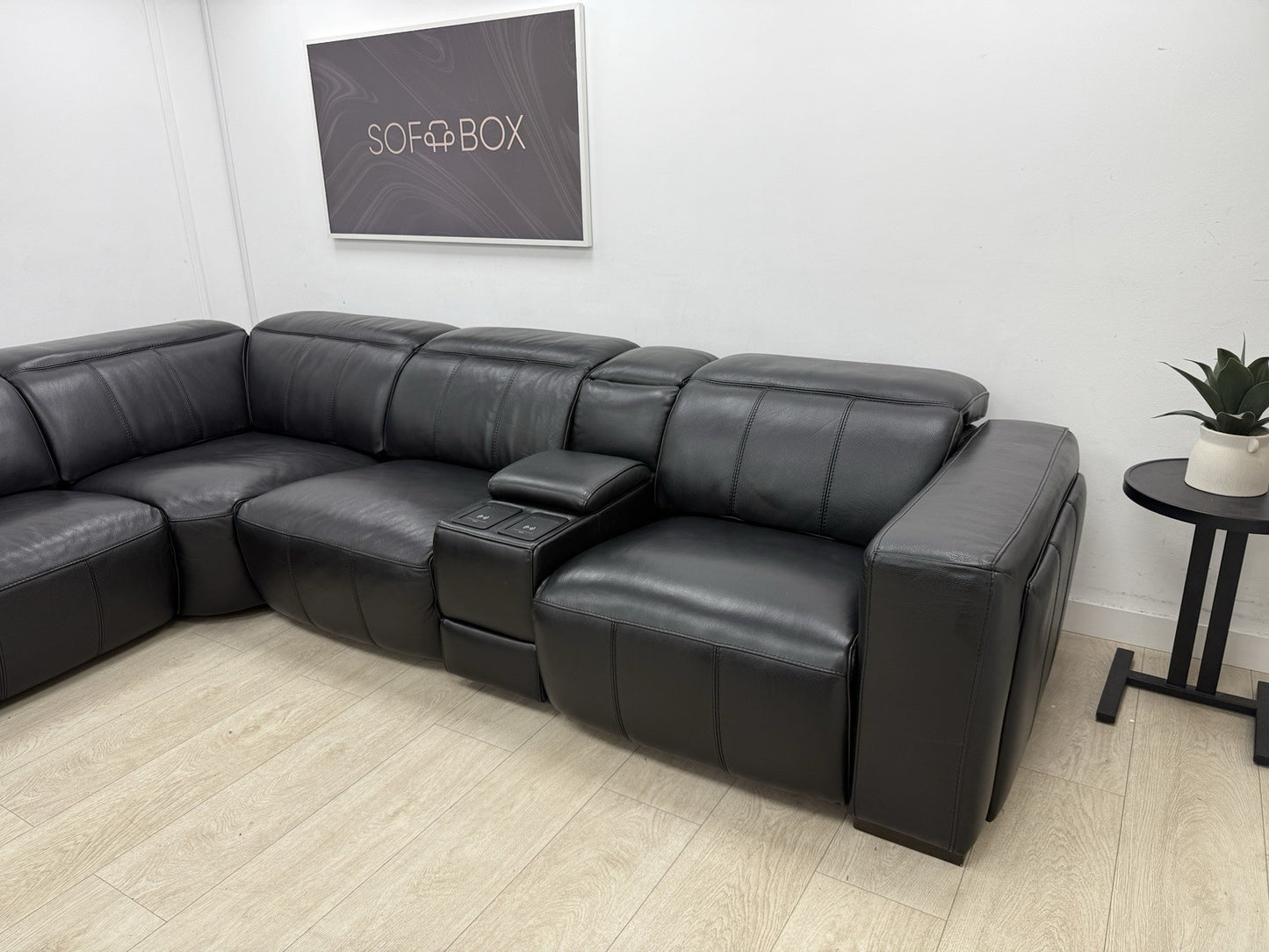 DFS Crusade Heated Power Recliner Corner Sofa Black Leather Smart Console Unit
