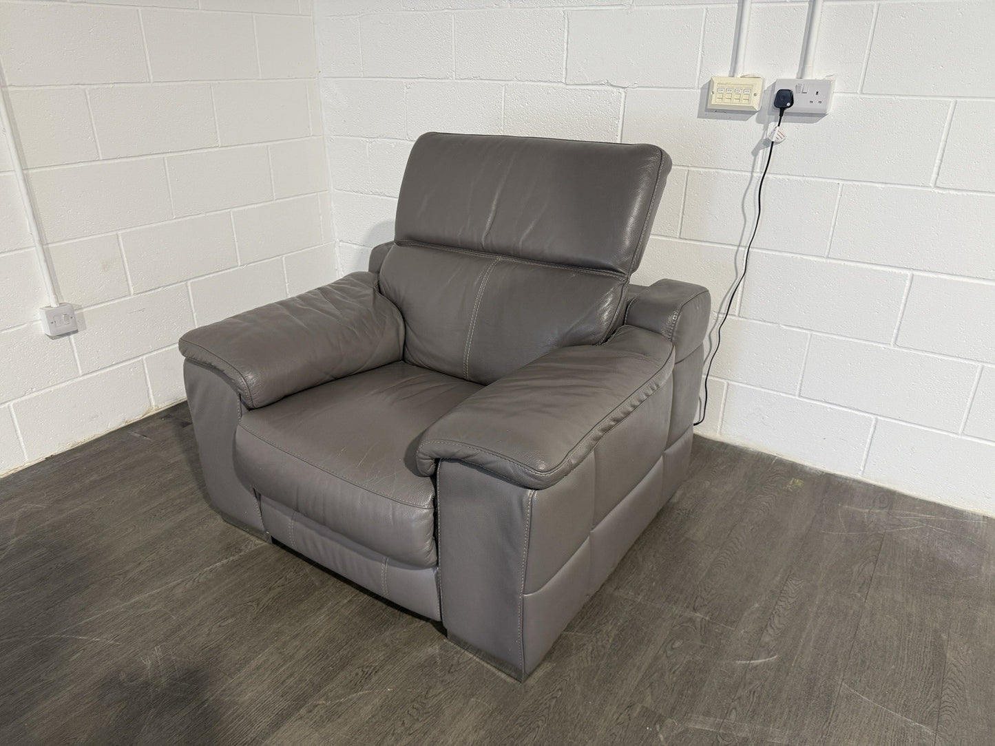 Sofology Laurence Power Recliner Chair In Fossil Grey Leather