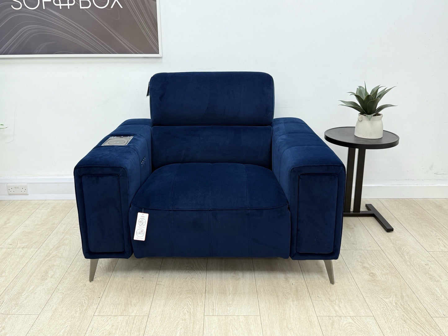 DFS Showcase Power Recliner Chair With Arm Console Cinesound In Blue