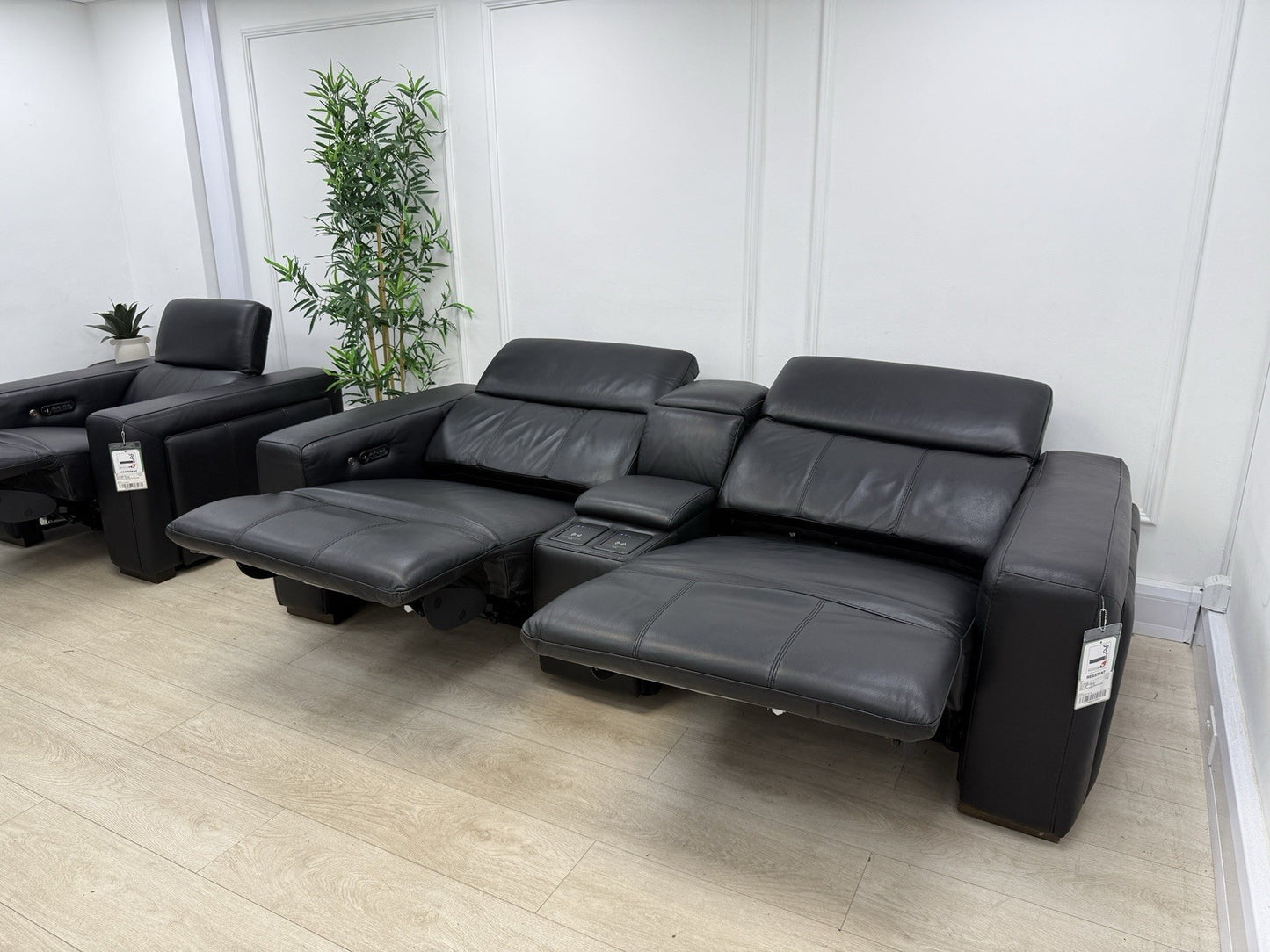 DFS Crusade 3 Seater Sofa, Smart Console & Chair Set Recliner/Heated Leather