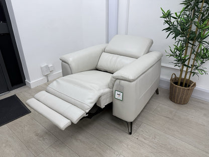 DFS Tahiti Power Recliner Chair In Fossil Leather