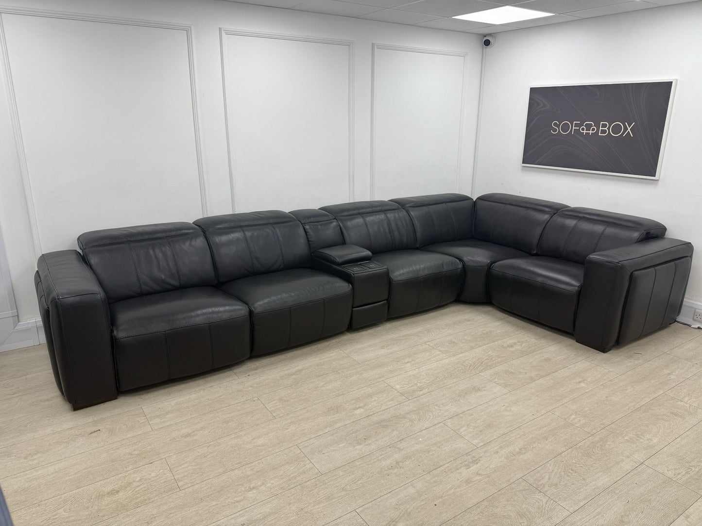 DFS Crusade Heated Power Recliner Corner Sofa Black Leather Smart Console Unit