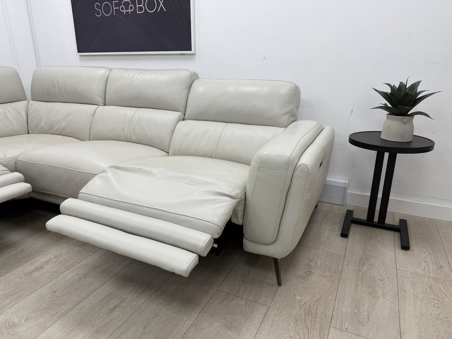 DFS San Antonio Power Recliner Corner Sofa In Fossil Leather