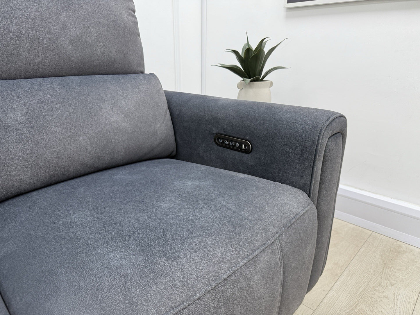 Sofology The Ravello 3 Seater Sofa Recliner/Headrest/Lumbar In Charcoal Fabric