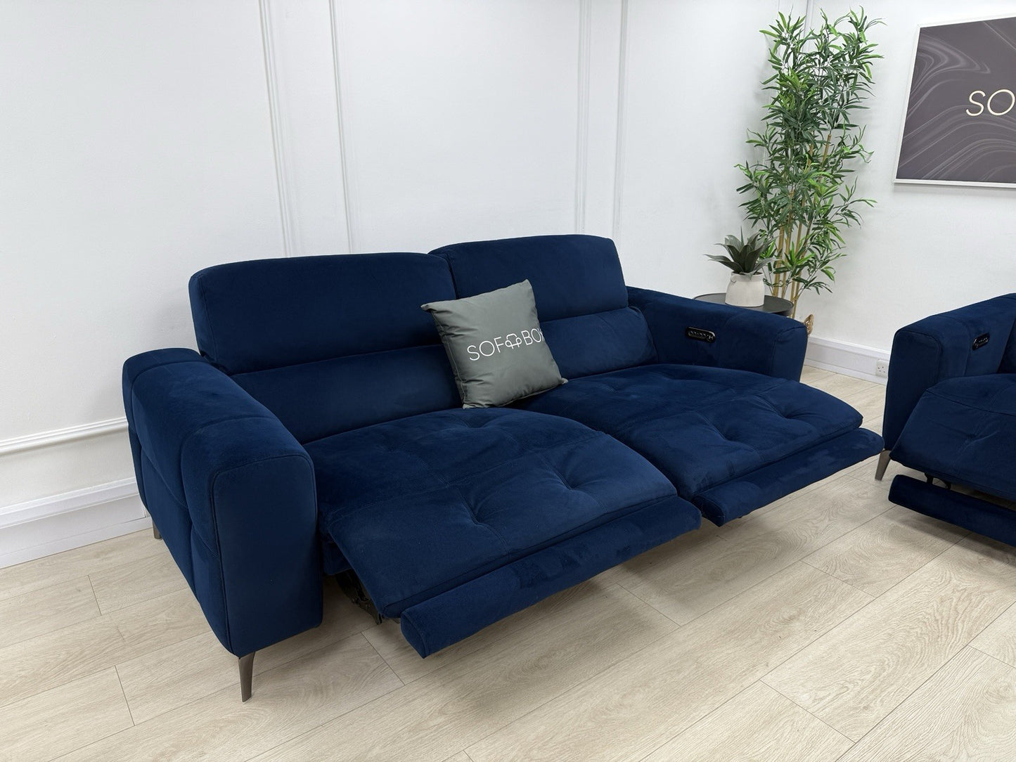 Furniture Village New York Power Recliner 3 Seater & Chair Set In Navy Velvet