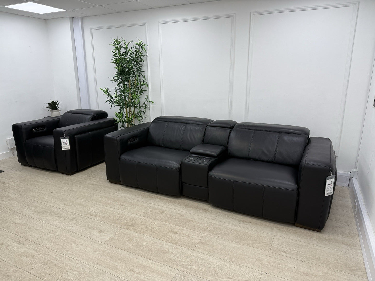 DFS Crusade 3 Seater Sofa, Smart Console & Chair Set Recliner/Heated Leather