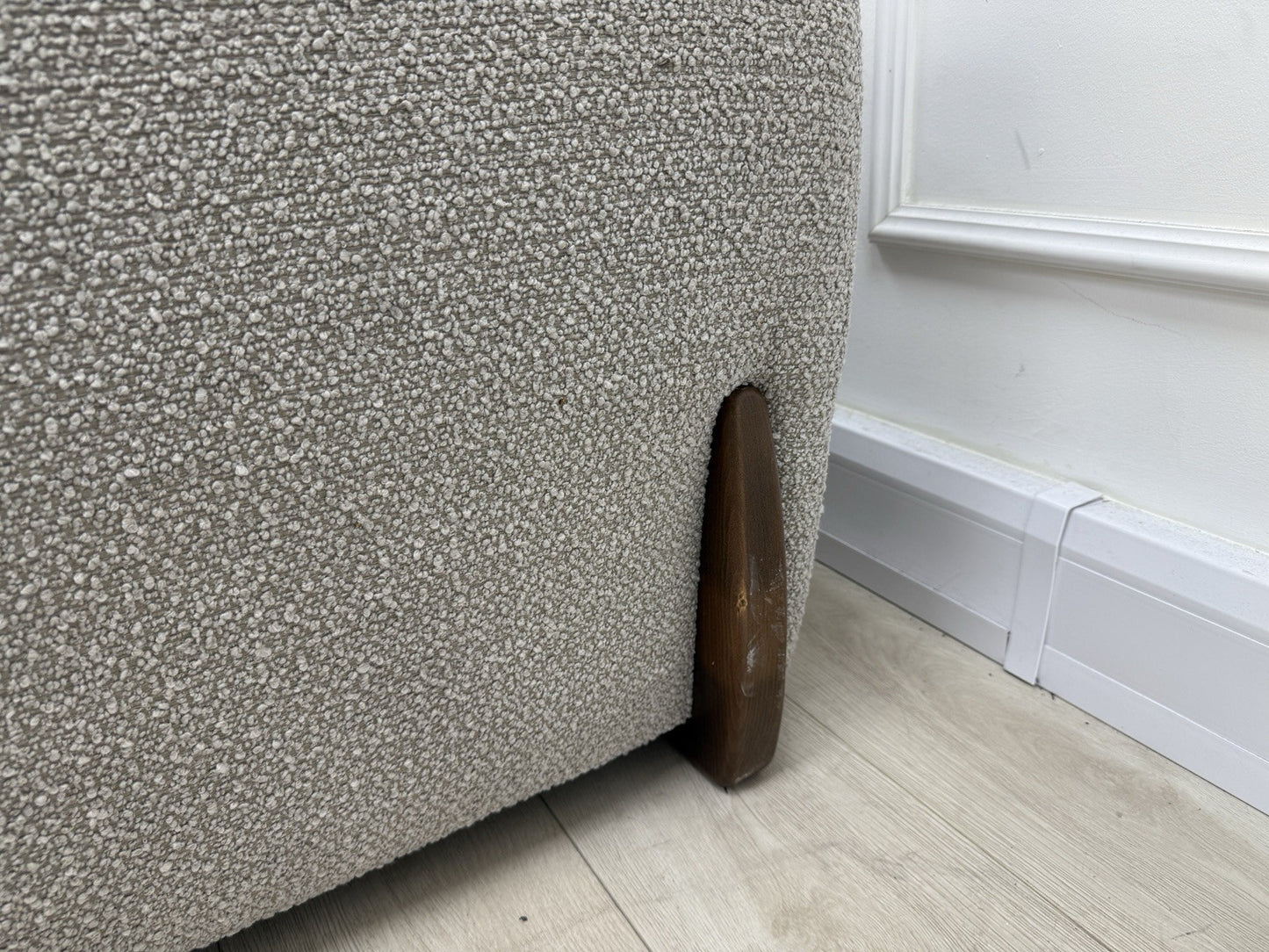 Sofology Marble Arch Mink/Natural Mix Cologne Boucle Loveseat