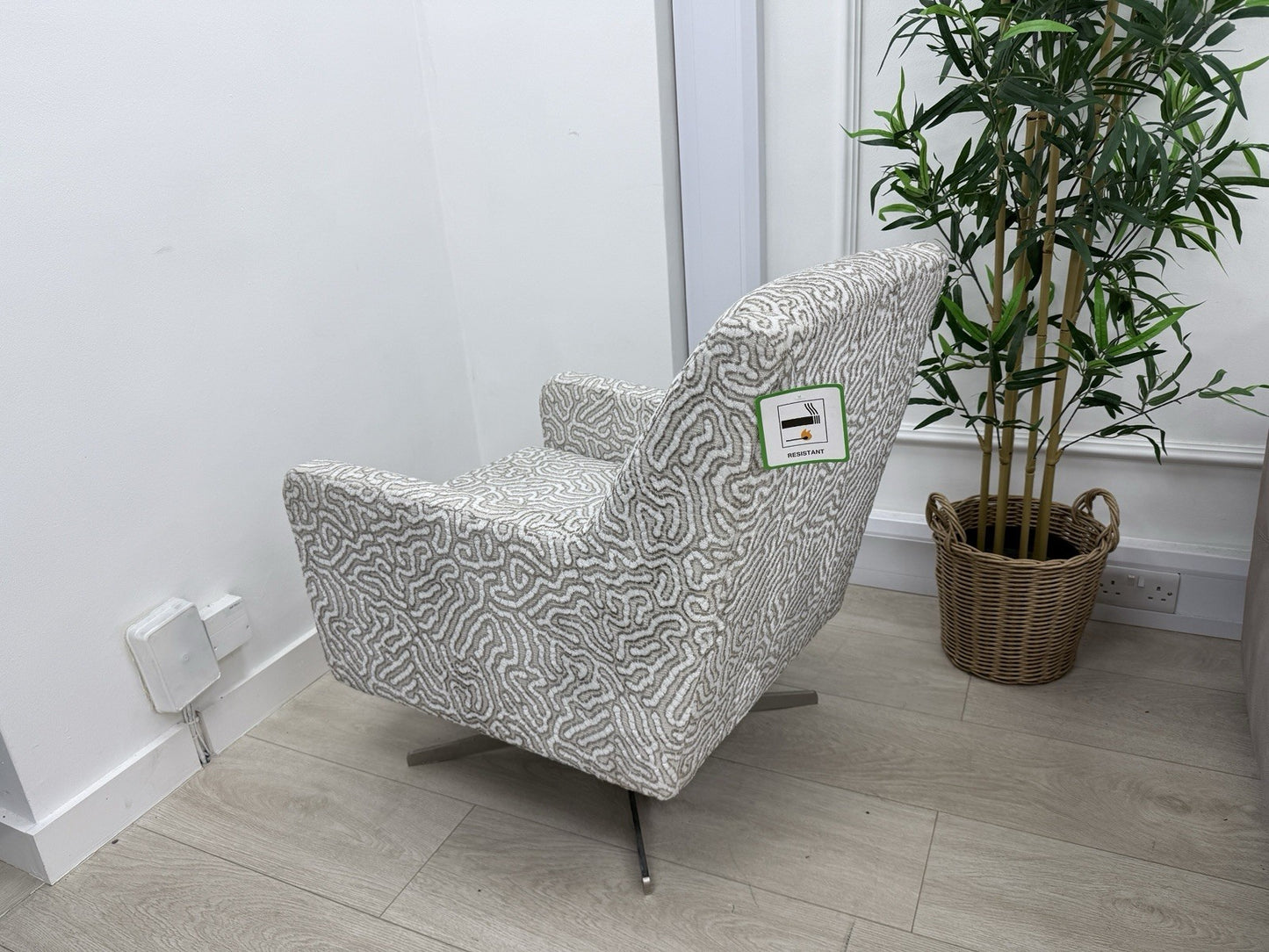 Sofology Majestic Swivel Accent Chair In Camino Truffle