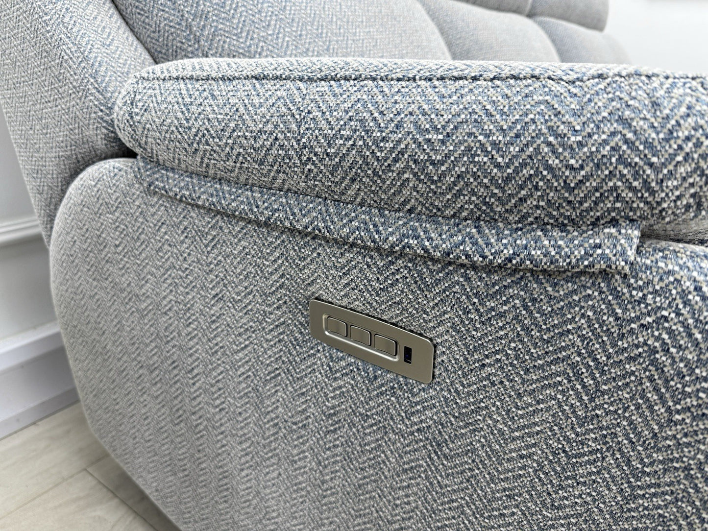 G Plan Kingsbury 3 Seater Curved Sofa & Chair Set Recliner/Lumbar/Headrest