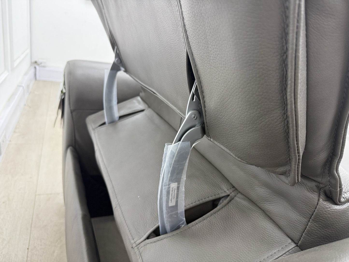 Sofology Premiere Power Recliner Love Seat In Trusty Embossed Leather Grey