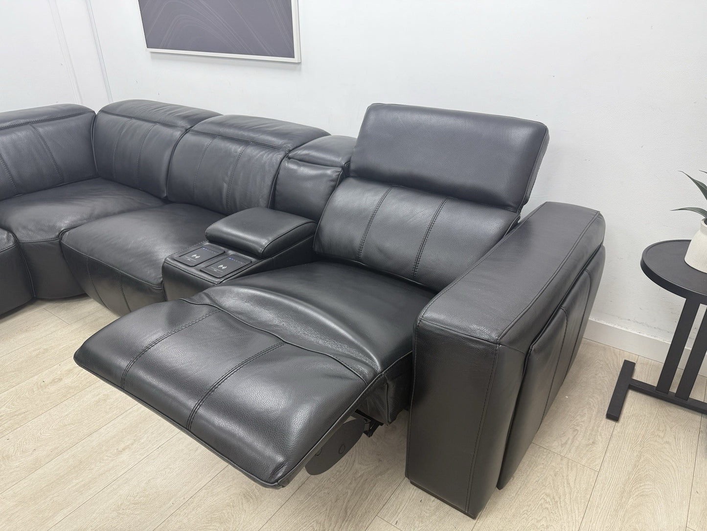 DFS Crusade Heated Power Recliner Corner Sofa Black Leather Smart Console Unit