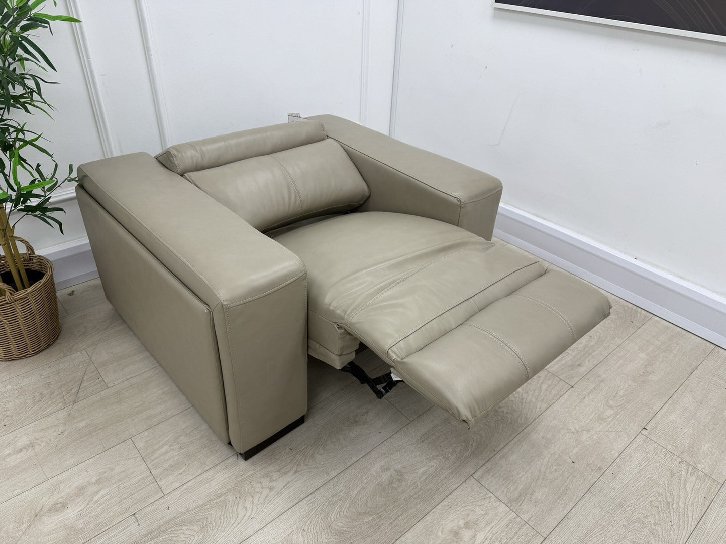 DFS Wander Power Recliner Chair In Taupe Leather