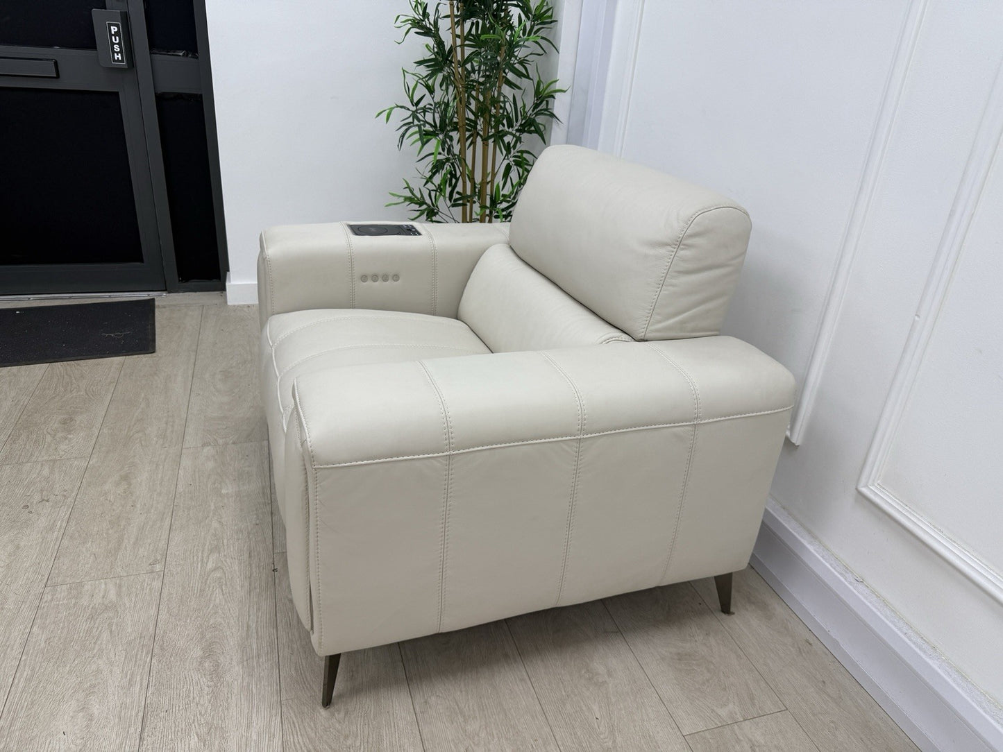 DFS Showcase Power Recliner Chair With Arm Console In Frost Leather