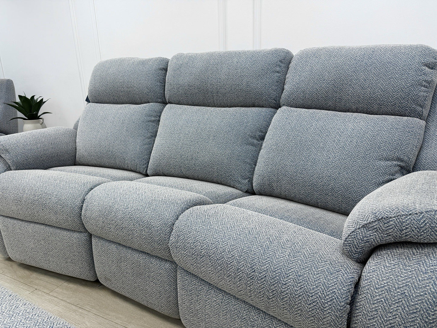 G Plan Kingsbury 3 Seater Curved Sofa & Chair Set Recliner/Lumbar/Headrest