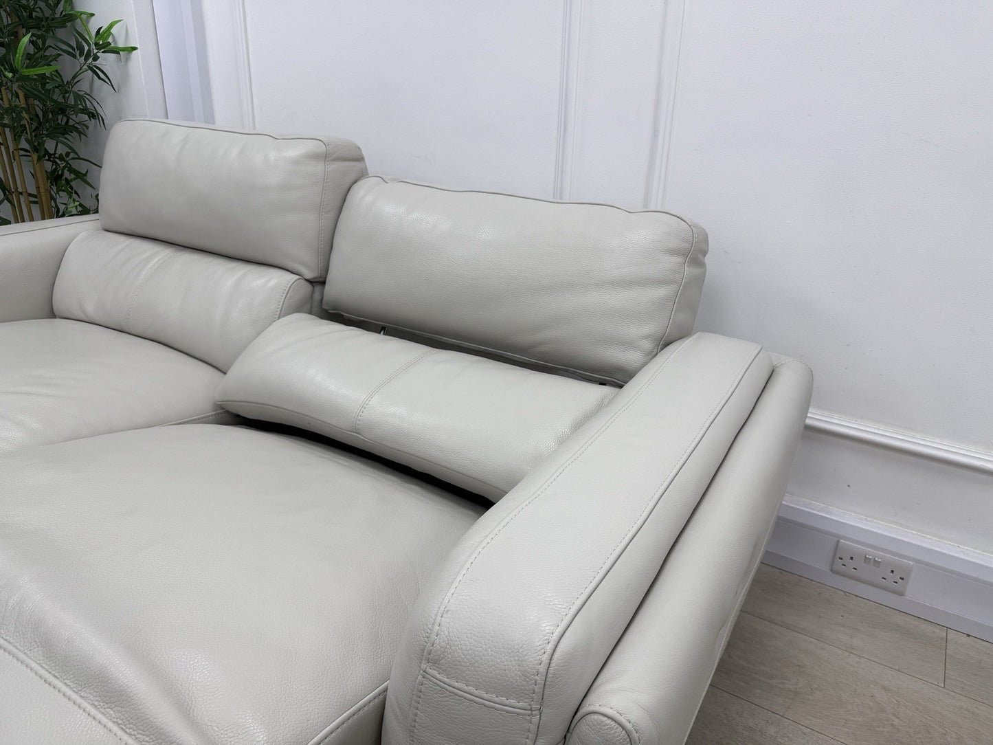 DFS San Antonio 3 Seater Power Recliner Heated Sofa In Fossil Leather