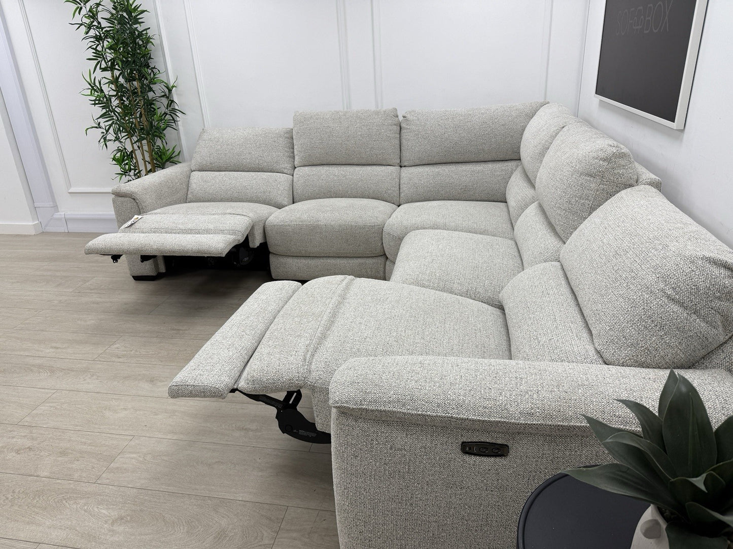 DFS Arwen 2 Corner 2 Power Recliner Corner Sofa In Oyster Fabric