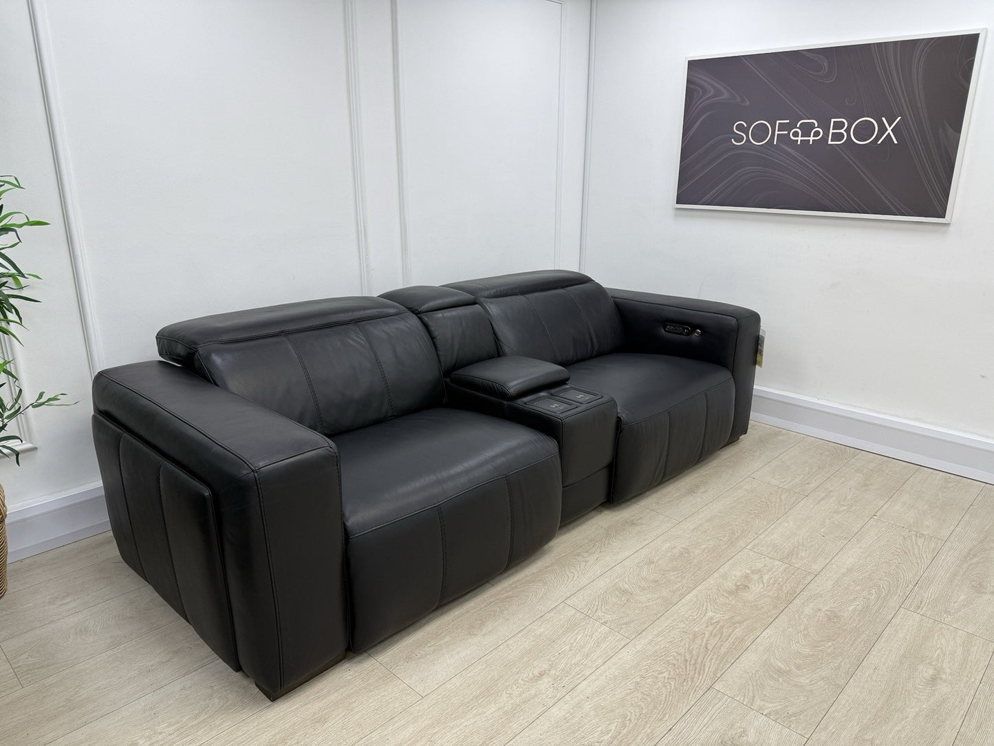 DFS Crusade 3 Seater Sofa, Smart Console & Chair Set Recliner/Heated Leather