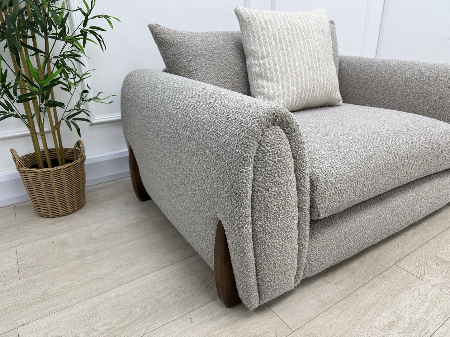 Sofology Marble Arch Mink/Natural Mix Cologne Boucle Loveseat