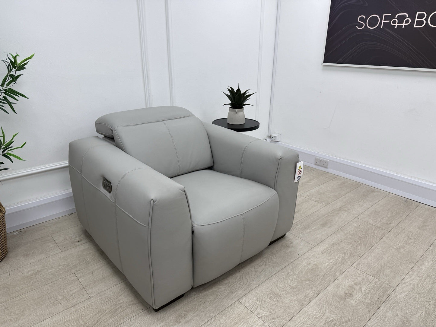 DFS Lauder Power Recliner Chair Memory In Grey Mist Borelli Leather