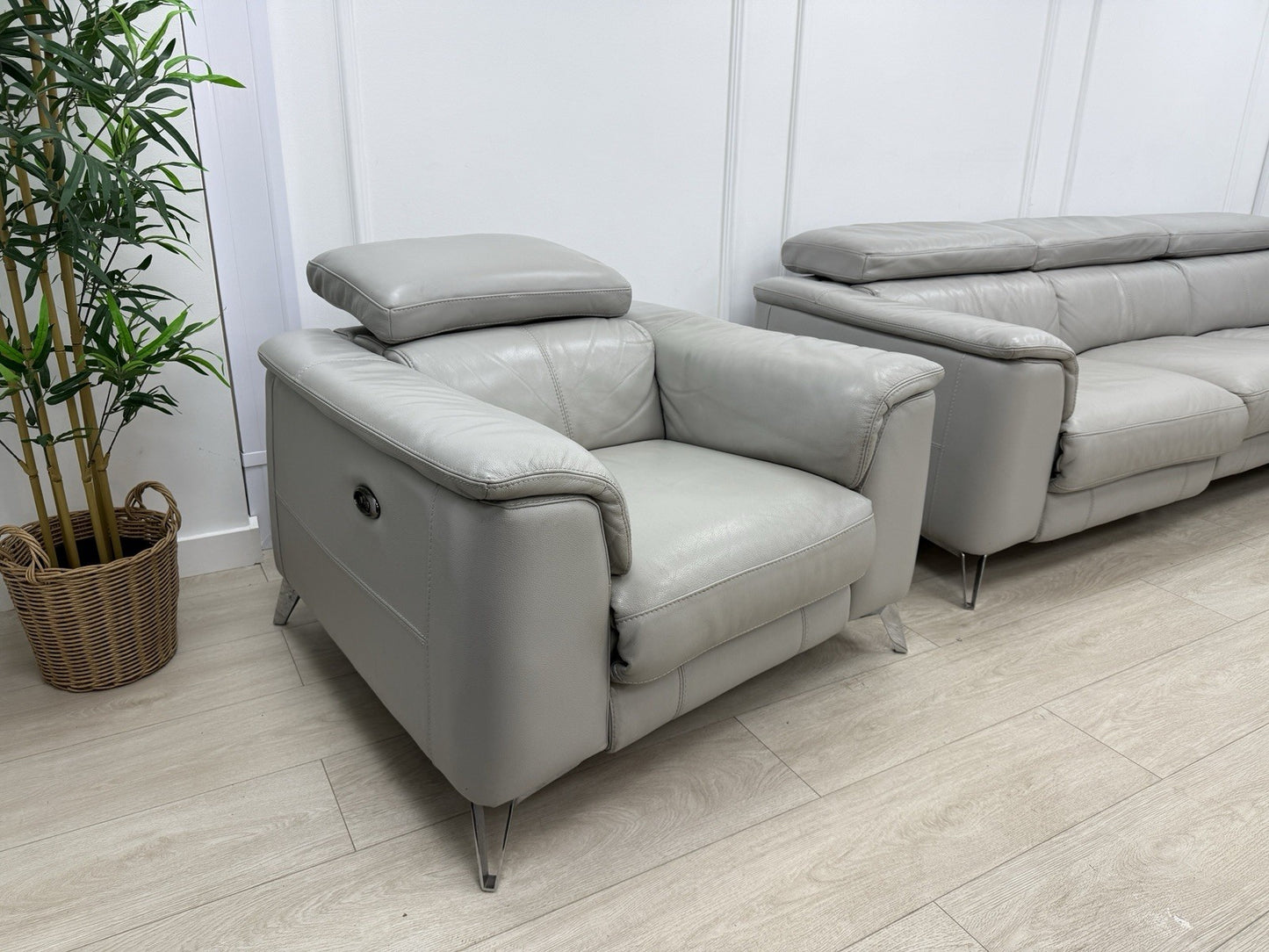 DFS Tahiti Power Recliner Armchair In Light Grey Leather