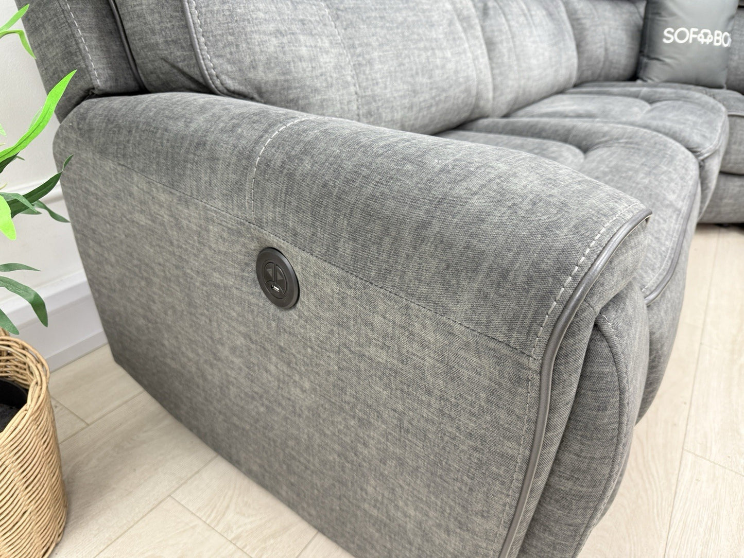 Harvey's Brooklyn 3 X Power Recliner Corner Sofa In Charcoal