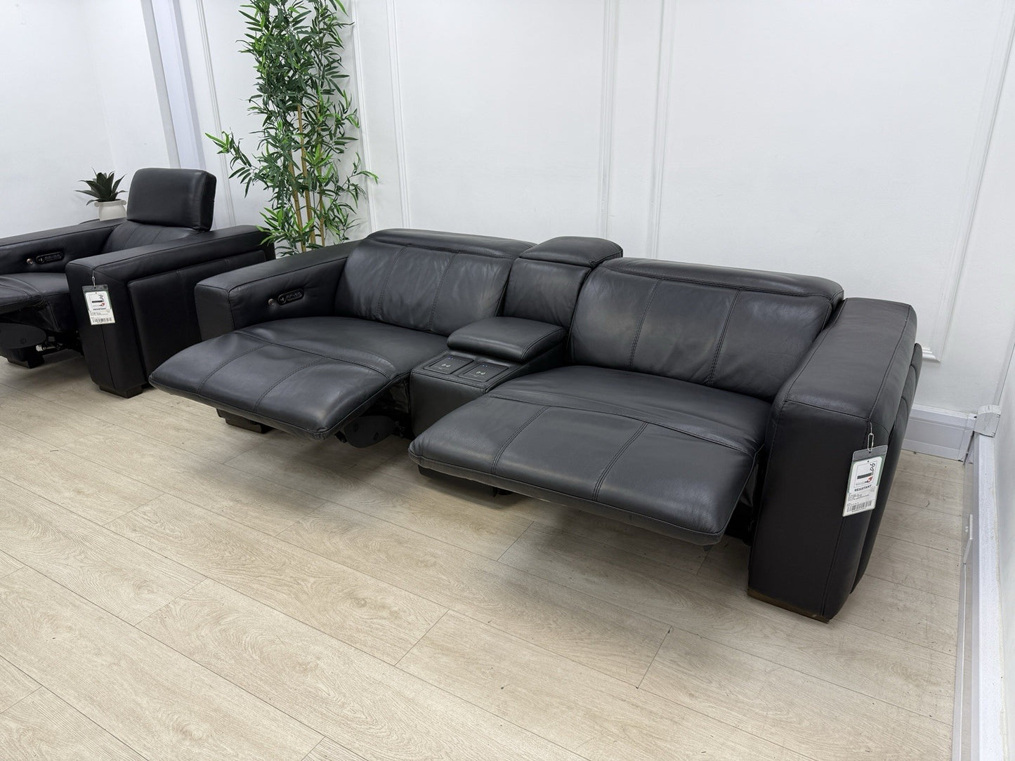 DFS Crusade 3 Seater Sofa, Smart Console & Chair Set Recliner/Heated Leather