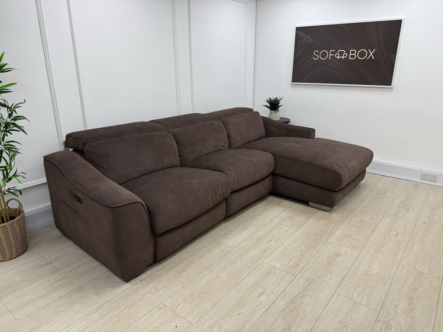 Furniture Village Xavier 3 Seater Chaise Sofa Power Recliner/Headrests In Brown Fabric