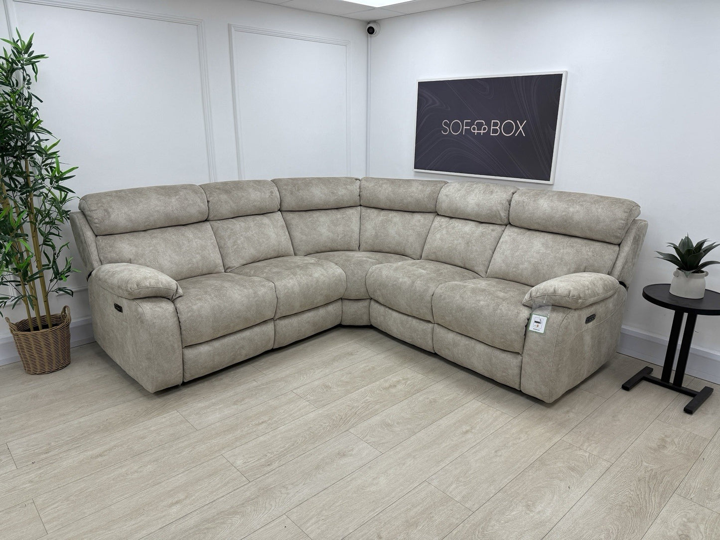 Furniture Village Moreno Power Recliner Corner Sofa In Cream Fabric