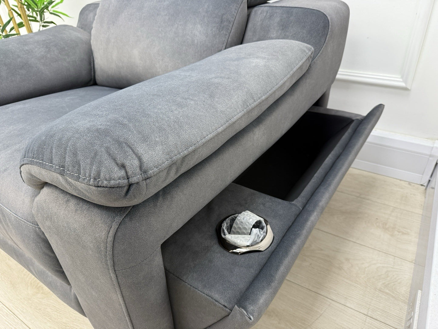 La-Z-Boy Austin Power Recliner Armchair with Power Head Tilt & Heated Seats