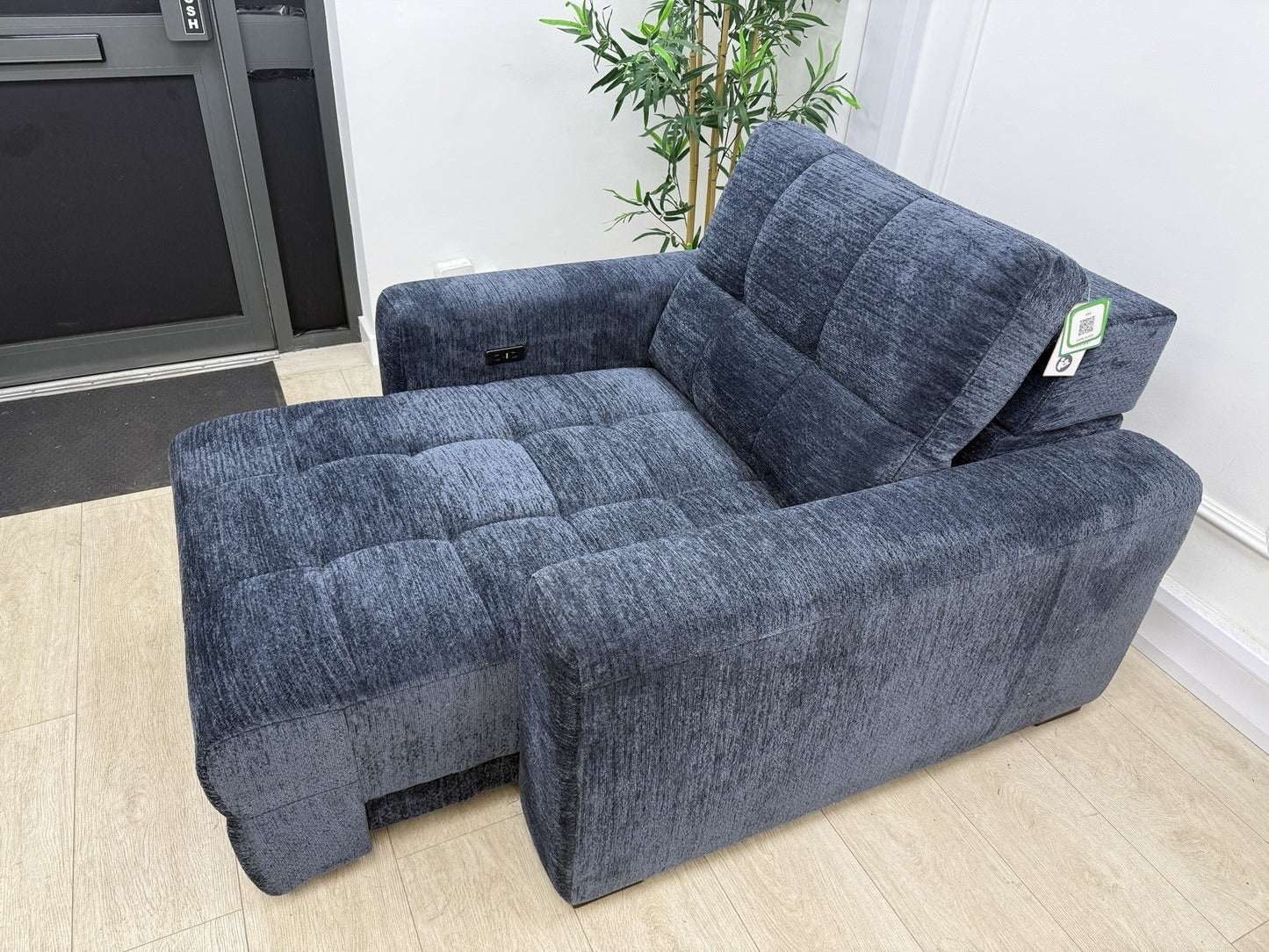 DFS Una / Steller Power Slider Chair In Nuova Midnight Fabric